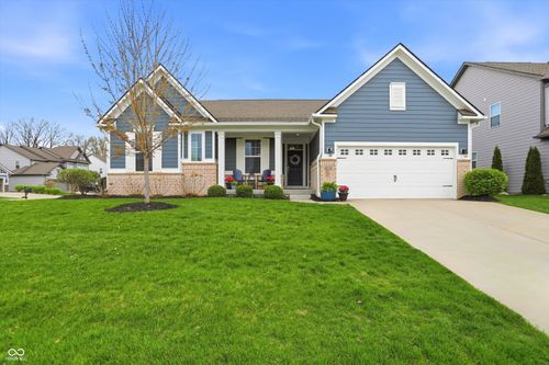 10488 Kensington Ln, Fortville, IN, 46040-8909 | Card Image