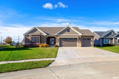 6711 Joseph Way, House other with 4 bedrooms, 3 bathrooms and null parking in Bettendorf IA | Image 2