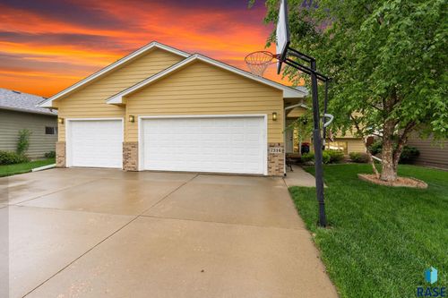 7316 W 65th St Street, Sioux Falls, SD, 57106 | Card Image