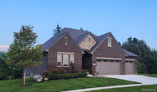 3093 Raffler Dr, Rochester Hills, MI, 48307 | Card Image