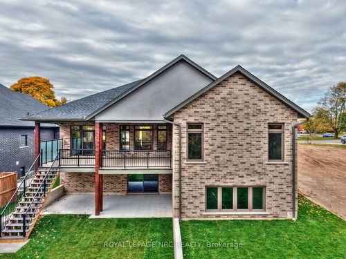 1125 Balfour St, Fenwick, ON, L0S1C0 | Card Image