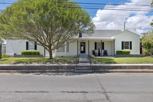 200 S Main St, Abbeville, LA, 70510-5908 | Card Image