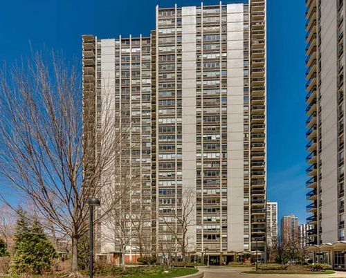 303-1360 Sandburg Ter, Chicago, IL, 60610-7988 | Card Image