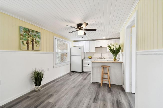 Front unit, Duplex for sale Madeira Beach | Image 10