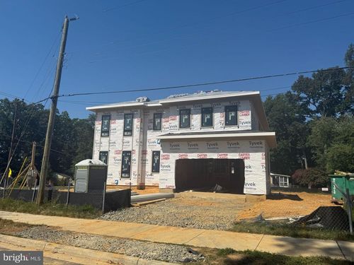 401 Old Courthouse Rd Ne, VIENNA, VA, 22180-3604 | Card Image