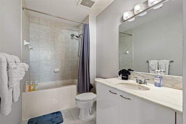 APT-912 - 133 Ne 2 Nd Ave, Condo with 2 bedrooms, 2 bathrooms and null parking in Miami FL | Image 7