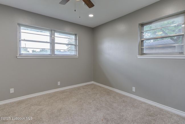 2803 W 18 Th St, House other with 3 bedrooms, 2 bathrooms and null parking in Plainview TX | Image 18