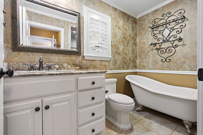 Guest Bathroom | Image 20