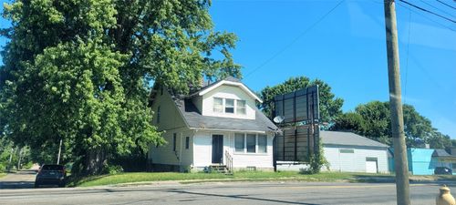 2102 Buffalo Rd, Erie, PA, 16510-1322 | Card Image