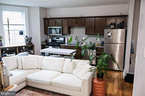 apt-3r-1734 Bolton St, BALTIMORE, MD, 21217-4545 | Card Image