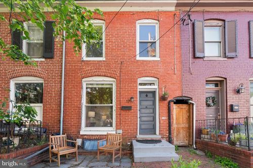 17 S Jefferson St, FREDERICK, MD, 21701-4801 | Card Image