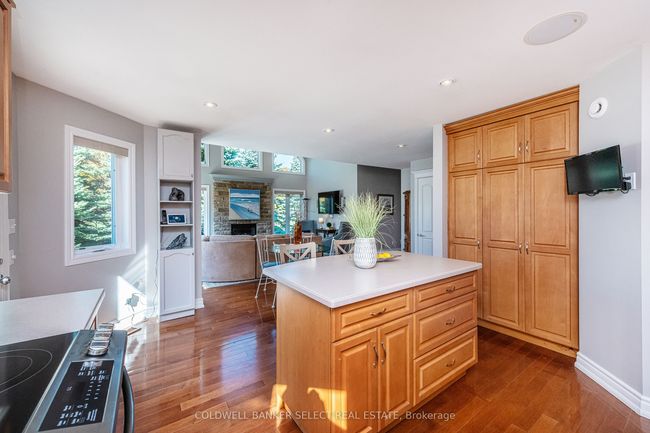 5 - 14 Zimmerman Dr, Condo with 3 bedrooms, 4 bathrooms and 2 parking in Caledon ON | Image 14