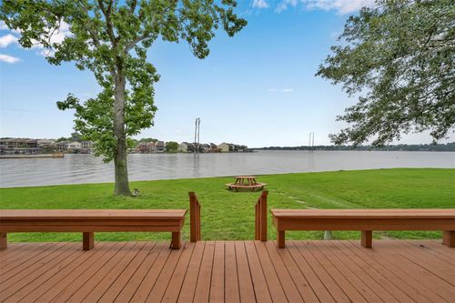 124 April Point Dr N, Montgomery, TX, 77356-5826 | Card Image