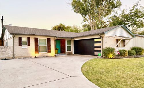 722 Pinehurst Dr, Richardson, TX, 75080-4112 | Card Image