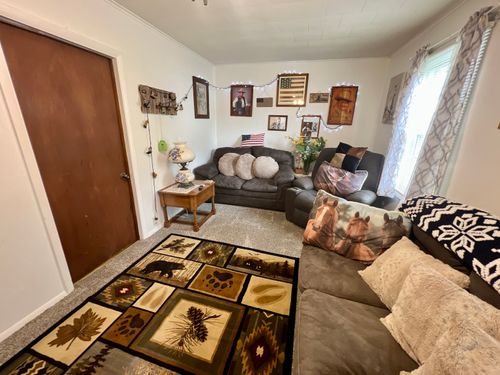 106 S West Street, Eaton, IN, 47338 | Card Image