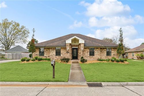 3404 Lake Des Allemands Dr, Harvey, LA, 70058-5187 | Card Image