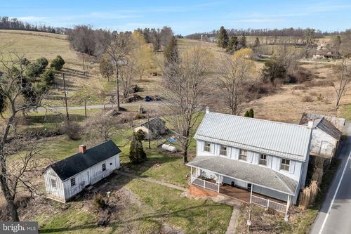 6196 Waggoners Gap Rd, LANDISBURG, PA, 17040-9122 | Card Image