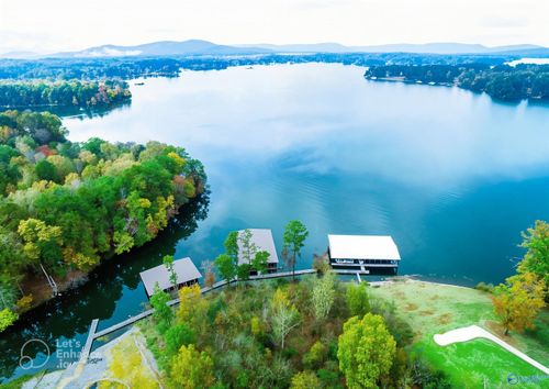 186 Monte Sano Dr, Scottsboro, AL, 35769-7925 | Card Image