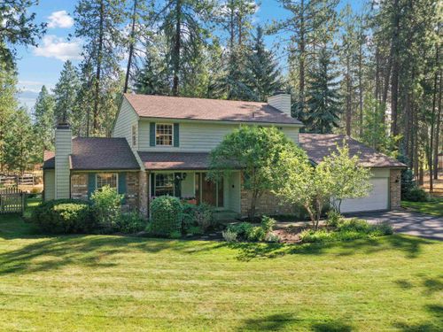 3611 E Pine Needle Ave, Colbert, WA, 99005-9663 | Card Image