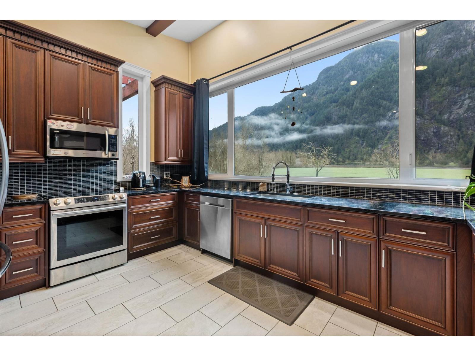 Residential in Laidlaw 4
