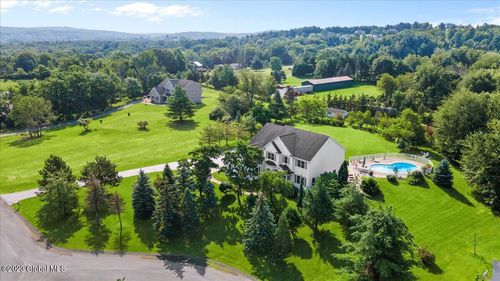 27 Ponderosa Blvd, East Greenbush, NY, 12061-9609 | Card Image