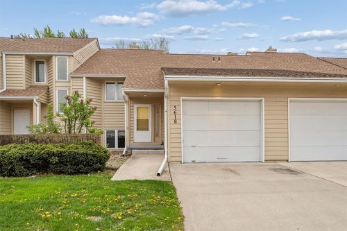 5618 Linden Cir, Johnston, IA, 50131-1506 | Card Image