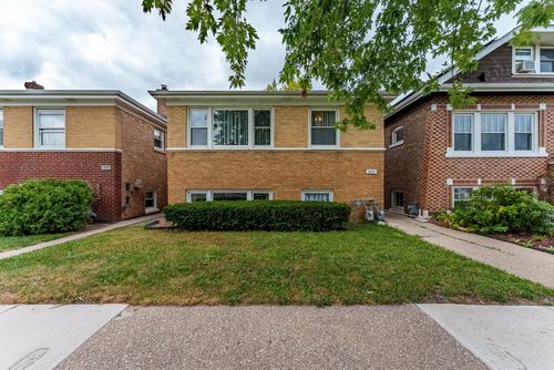 2834 Highland Ave, Berwyn, IL, 60402-5949 | Card Image