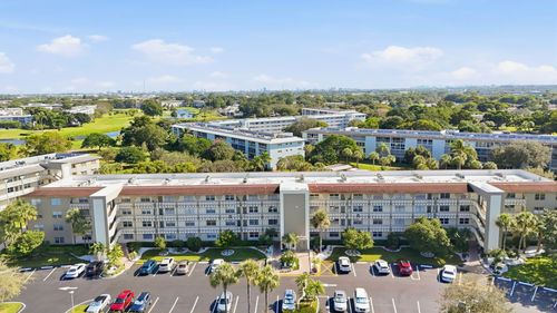 b2-2901 Victoria Cir, Coconut Creek, FL, 33066-1310 | Card Image
