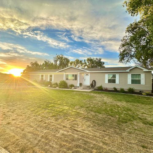 1751 E 2500 S, Naples, UT, 84078-9118 | Card Image