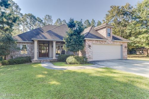 8926 Maili Way, Diamondhead, MS, 39525-4220 | Card Image