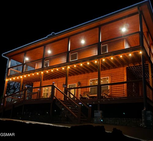 2822 Seth Rd, Pigeon Forge, TN, 37863-5200 | Card Image