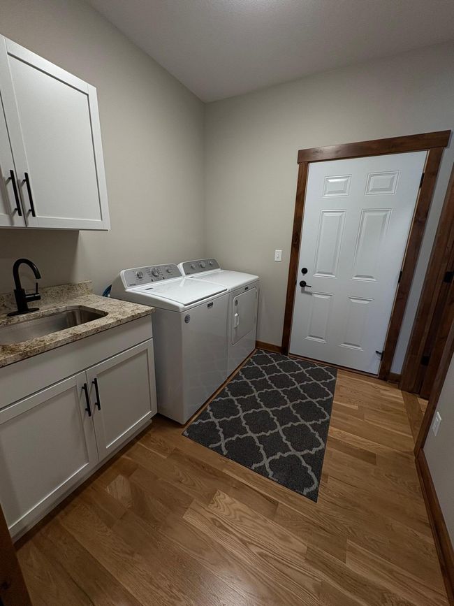 Laundry Room | Image 27