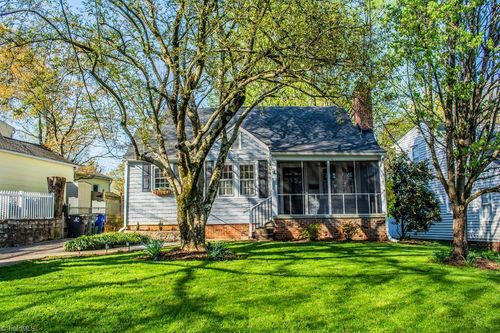 2324 Fairway Dr, Winston-Salem, NC, 27103-3601 | Card Image