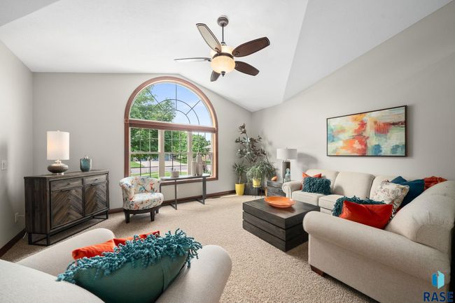 4400 E Aster Cir, House other with 5 bedrooms, 4 bathrooms and null parking in Sioux Falls SD | Image 15