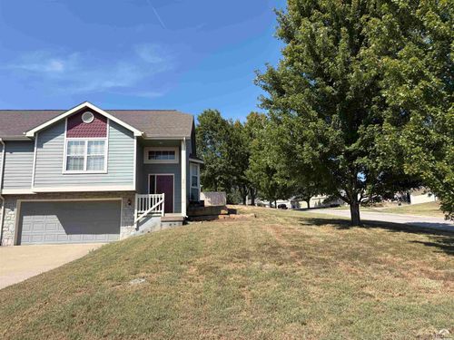 4912 Stoneback Dr, Lawrence, KS, 66047-3341 | Card Image