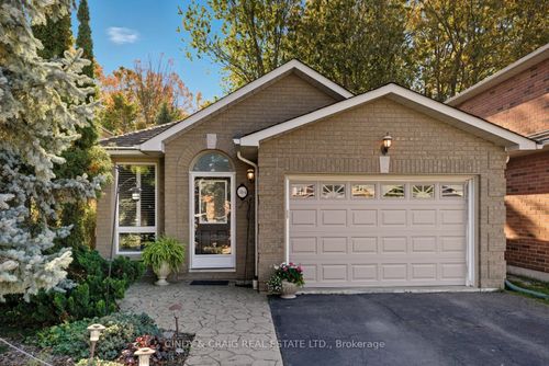 318 Sandringham Dr, Courtice, ON, L1E3A7 | Card Image