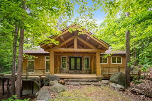 4 Amik Lane, Christian Island 30, ON, L9M0A9 | Card Image