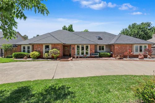 808 Glenridge Drive, Edmond, OK, 73013 | Card Image