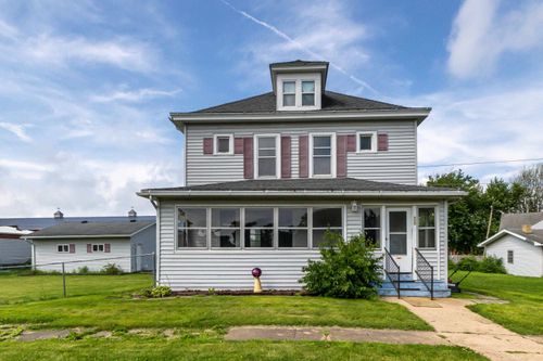 105 S North St, WARREN, IL, 61087-9450 | Card Image