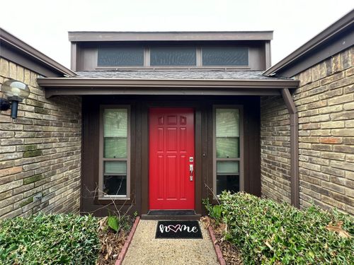 3921 Whiterock Trl, Garland, TX, 75043-1950 | Card Image