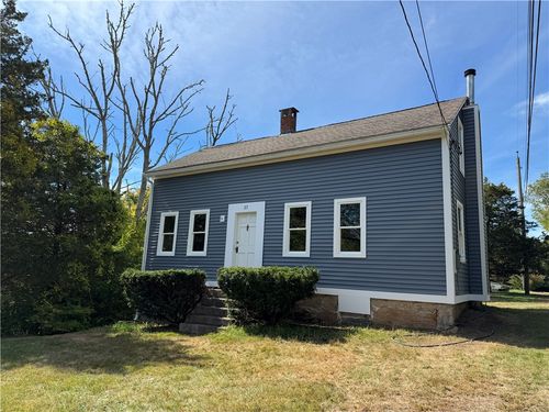 27 Carolina Main St, Richmond, RI, 02812-1032 | Card Image