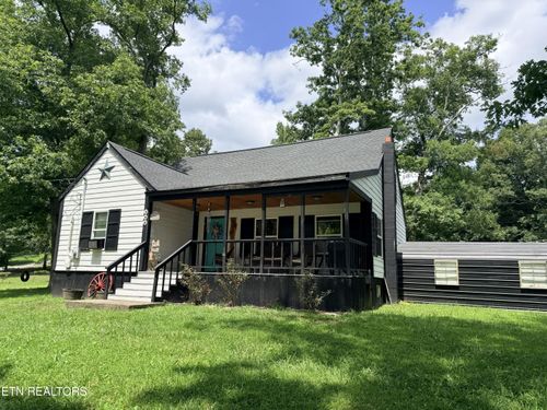 586 Rugby Hwy, Robbins, TN, 37852-3740 | Card Image