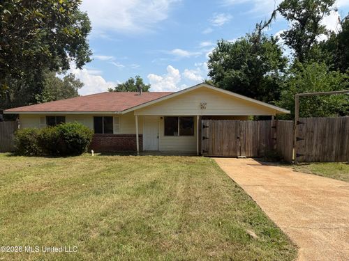 428 Queen Marie Ln, Jackson, MS, 39209-2917 | Card Image
