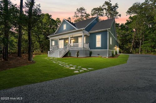 673 Carolina Bay Ct, Southport, NC, 28461-2996 | Card Image