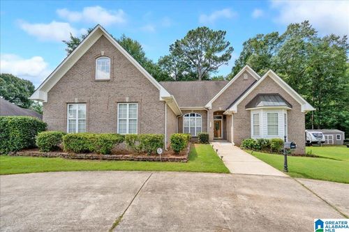 5024 Tammy Ln, HUEYTOWN, AL, 35023-2718 | Card Image