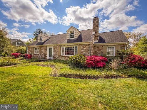 5 Saint James Pl, YARDLEY, PA, 19067-3214 | Card Image