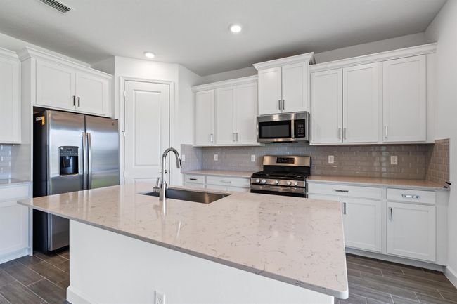 19564 Rugged Trunk Trl, House other with 4 bedrooms, 3 bathrooms and null parking in Loxahatchee FL | Image 7