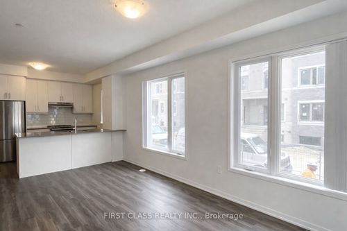 170-151 Honeycrisp Cres, Concord, ON, L4K0N7 | Card Image