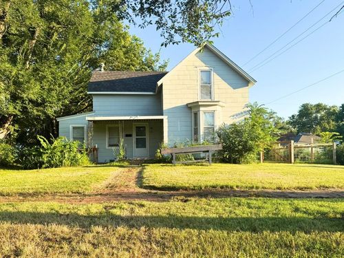 131 W 2nd St, Newton, KS, 67114-3436 | Card Image