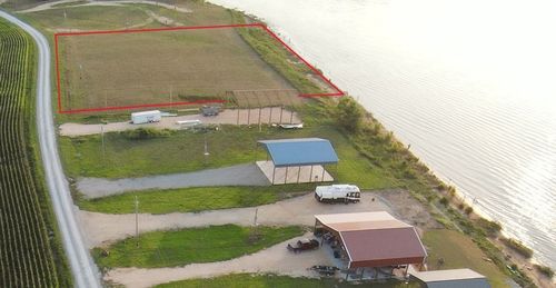 2427 Hardin Bottom River Rd, Clifton, TN, 38425 | Card Image